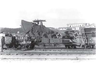سرب الطائرات AF304b خلال مروره من جبال طوروس (ما بين شهري أيلول 1917 وأيلول 1918). المصدر: أرشيف الولاية البافاري.